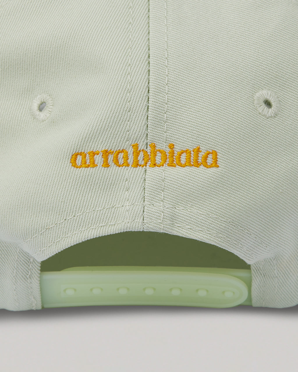 Kinder Cap «PICCOLINO» pistachio