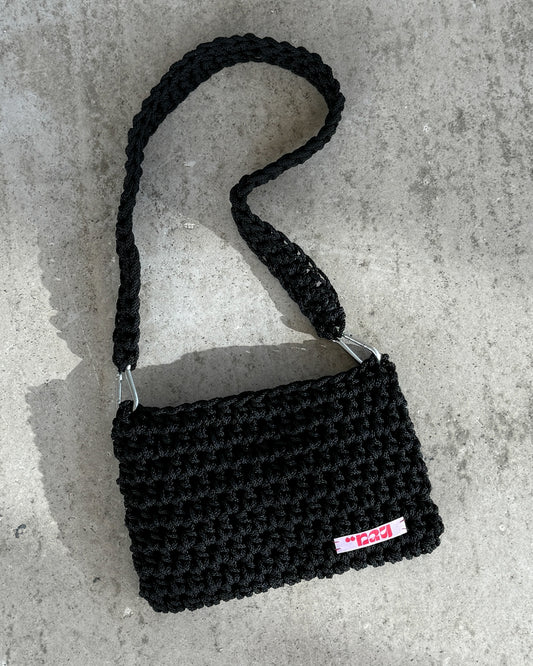 The Functional Strappy Bag «BLACK HOLE»